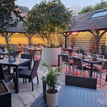 The Lion Hotel Brewood المظهر الخارجي الصورة