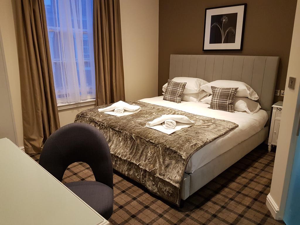 The Lion Hotel Brewood المظهر الخارجي الصورة