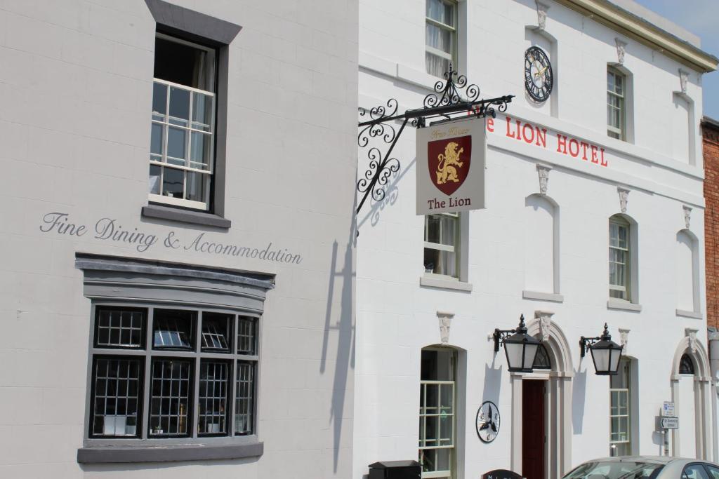 The Lion Hotel Brewood المظهر الخارجي الصورة
