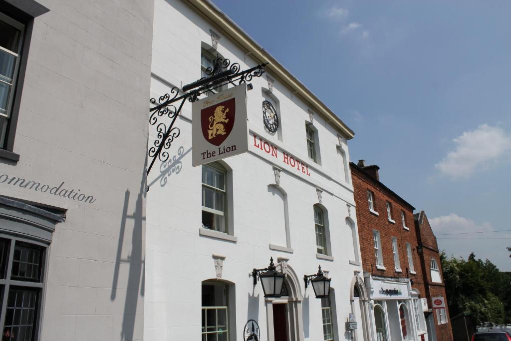 The Lion Hotel Brewood المظهر الخارجي الصورة